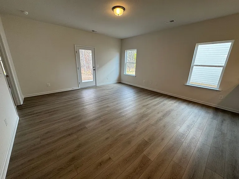 13 Whistling Oaks Dr — Photo 4
