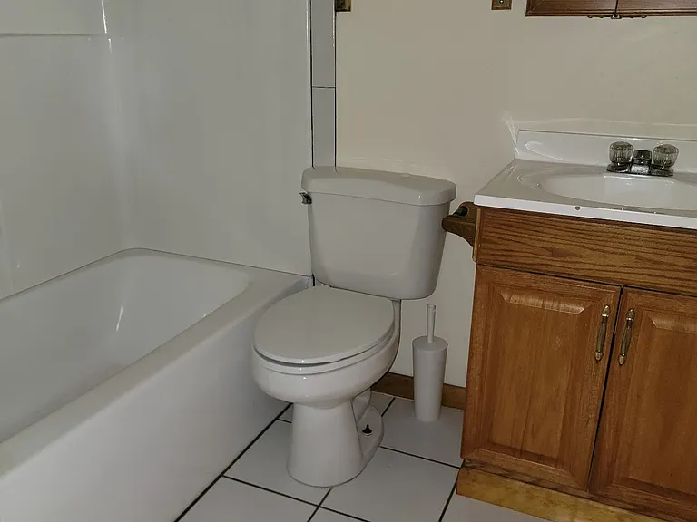 320 Morse Ave #C — Photo 7