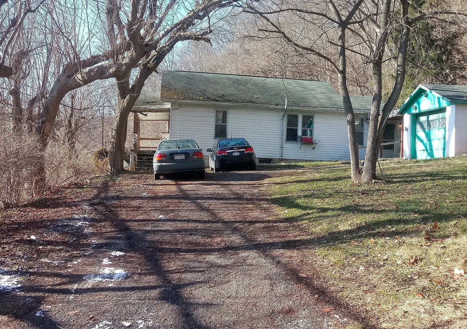 2/1 Single family home! — Photo 2