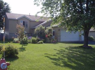 418 Bechtold Dr, Sartell, MN 56377