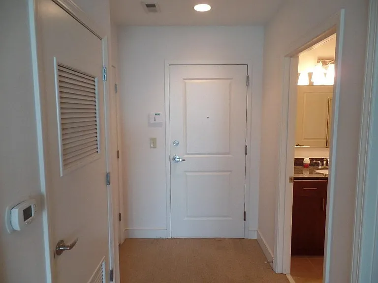 950 W Peachtree St NW #1514 — Photo 3