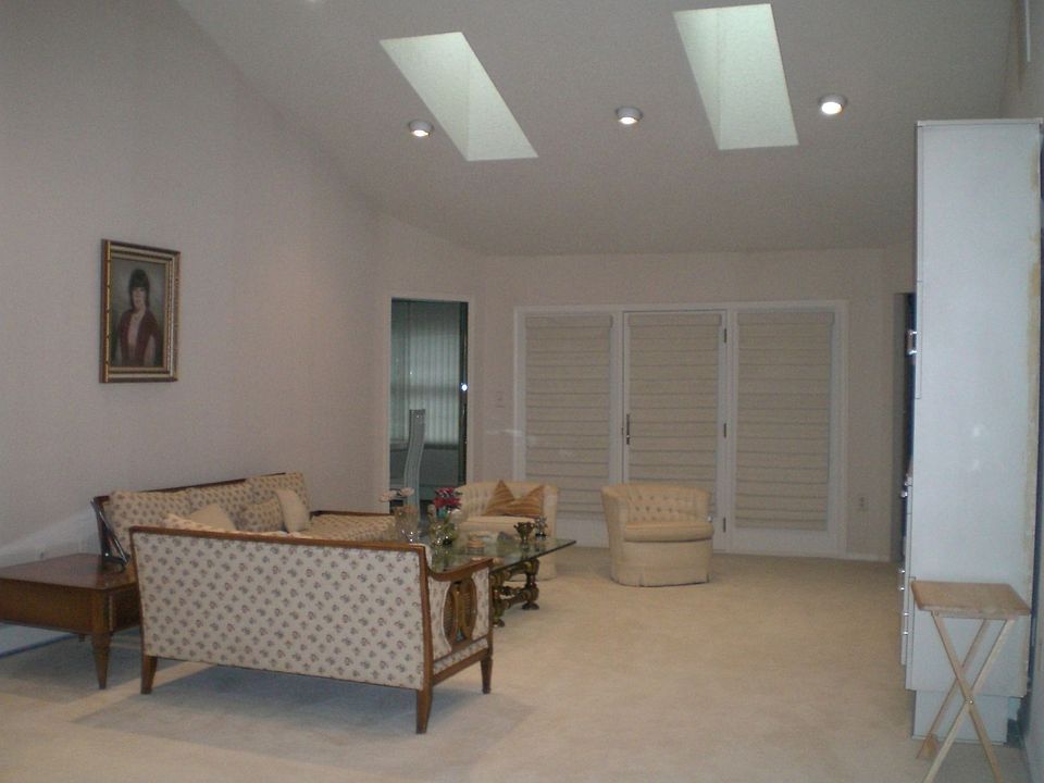 2nd image of 30 Caldwell Ter