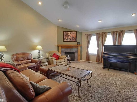 4th image of 36769 Shady Creek Cir