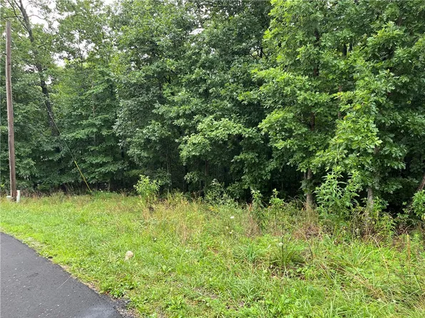 28 N Moors Ln #28, Bella Vista, AR 72714