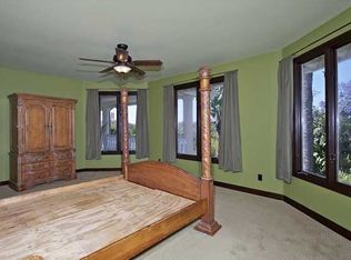 1561 Via Rancho Pkwy, Escondido, CA 92029