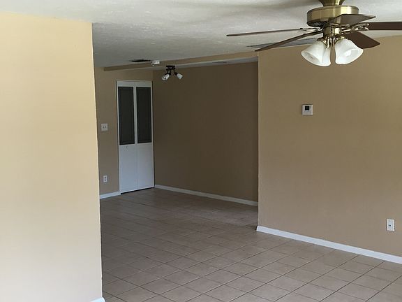5th image of 701 Muscogee Dr