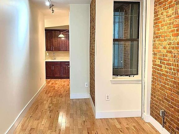 2nd image of 645 Franklin Ave #1D