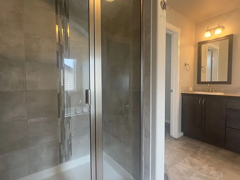4336 Carlyle Ln — Photo 7