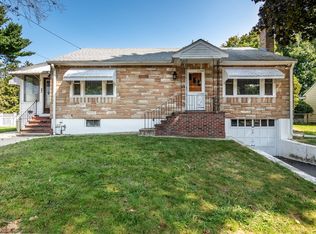 79 Robin Hood Rd, Stoneham, MA 02180