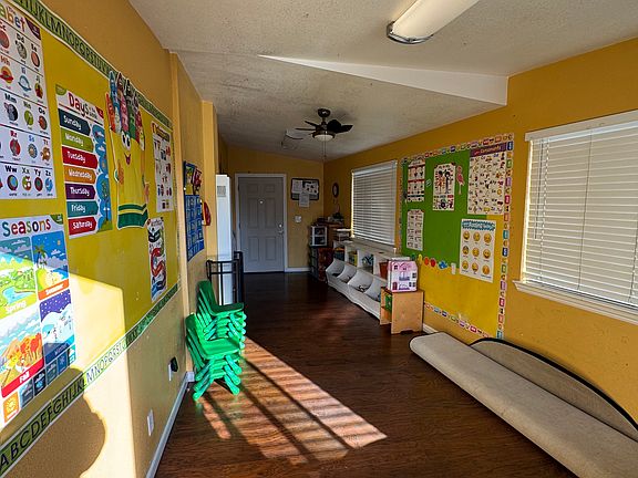 Side office/playroom