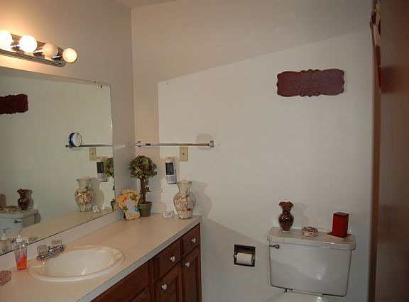 5th image of 1602 N 28th St