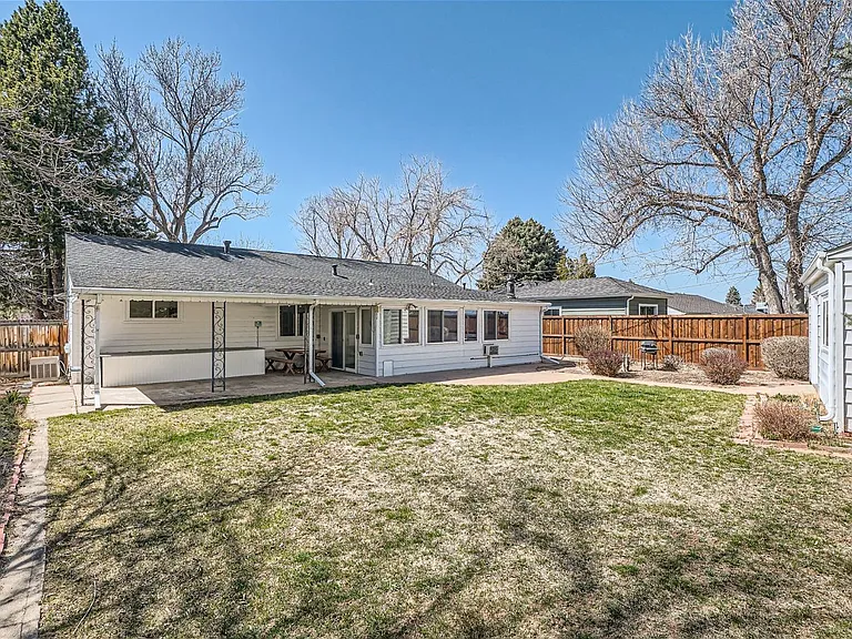 2732 S Garfield St — Photo 27