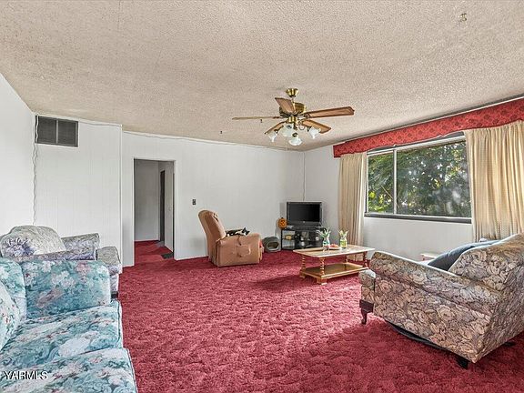 3rd image of 725 S Fair Ave