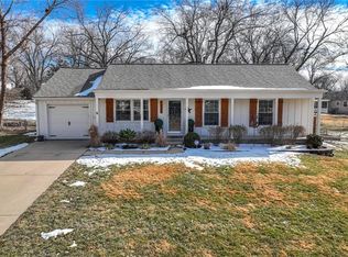 9025 Westbrooke Dr, Overland Park, KS 66212