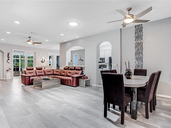 3rd image of 5625 Bounty Cir
