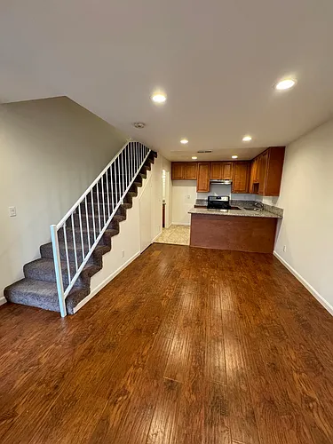 10441 McVine Ave #21 Photo 1