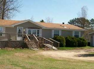 N10928 Schweitzer Rd, Clintonville, WI 54929