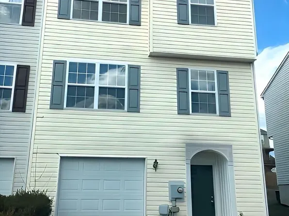 986 Aztec Dr, Martinsburg, WV 25405