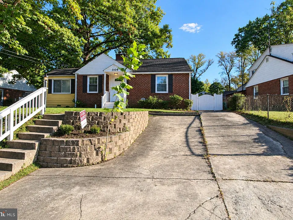 3104 Parker Ave