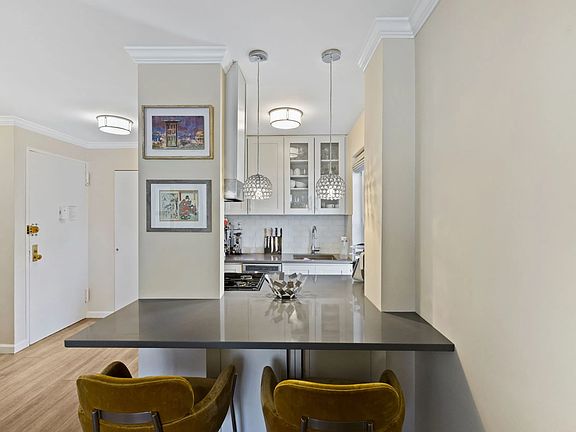 4th image of 435 E 77th St APT 8G
