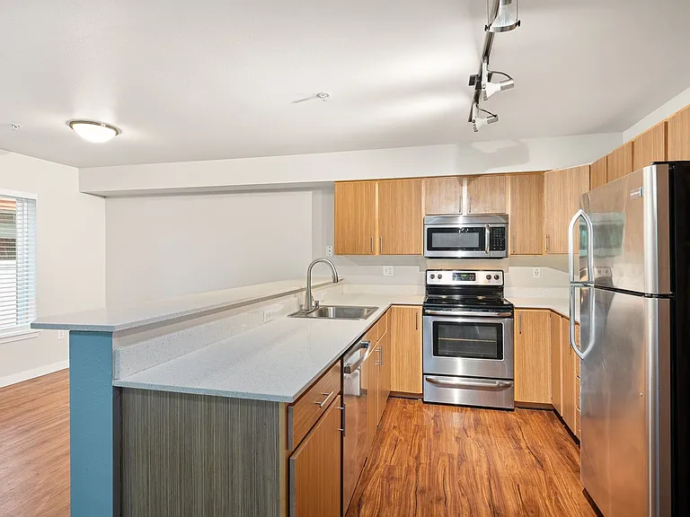 West Side Flats South — Photo 12