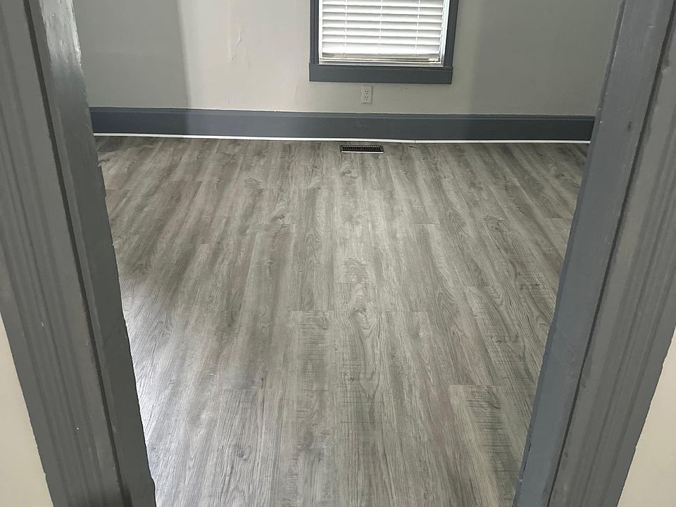 2nd image of 1872 Shelby St APT C