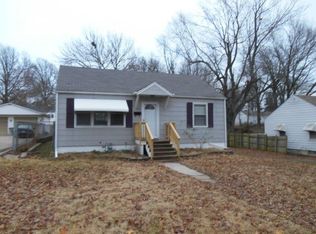 3919 Crestview Rd, Independence, MO 64052