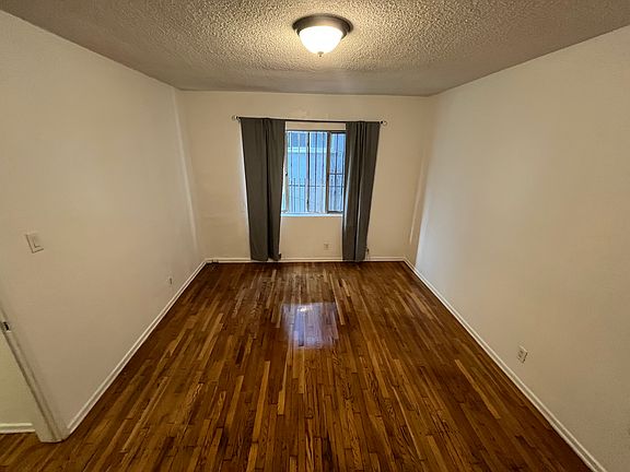 5th image of 1441 S Wooster St APT 2