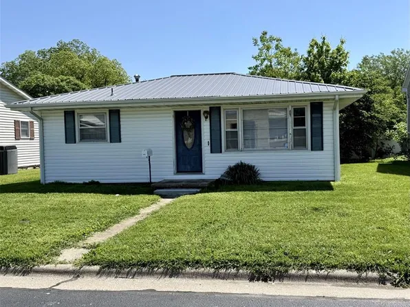 406 Madison St, Red Bud, IL 62278