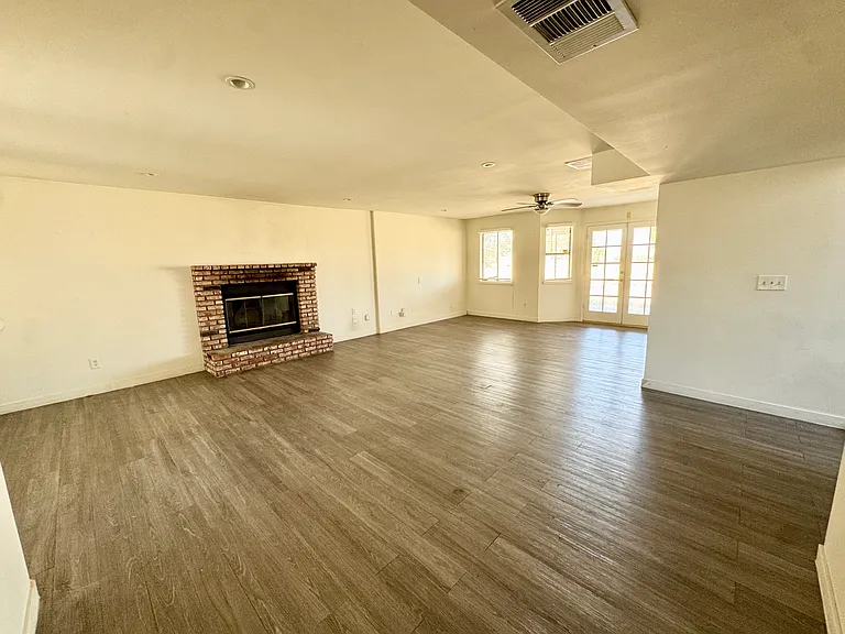 21235 Windsong St — Photo 7