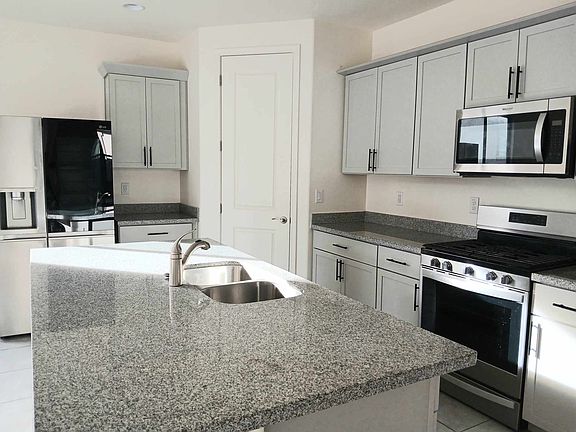 5th image of 40043 W Crane Dr