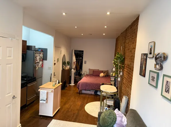 414 East 78th Street image 1 of 7