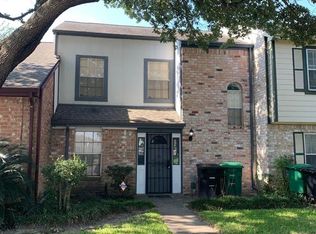 7907 Ellinger Ln, Houston, TX 77040
