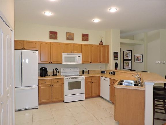 3rd image of 4600 Vaquero St