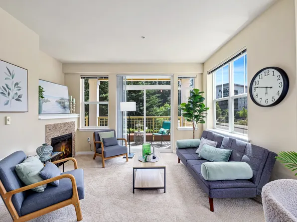 16141 Cleveland St Unit 203, Redmond, WA 98052