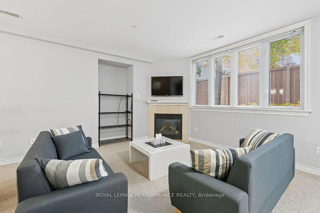 2 bed, $2,300 — Photo 4