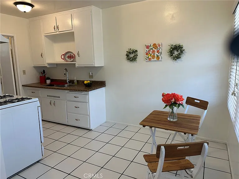 373 Myrtle St #C — Photo 7