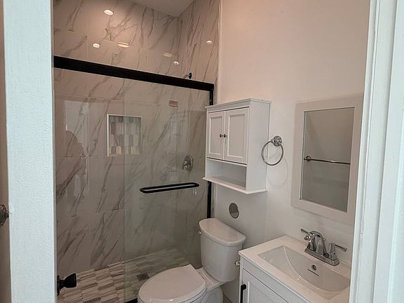 4th image of 5901 Texhoma Ave #1