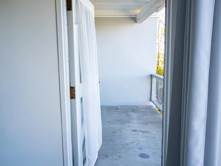 3 Commodore Dr #552 — Photo 34