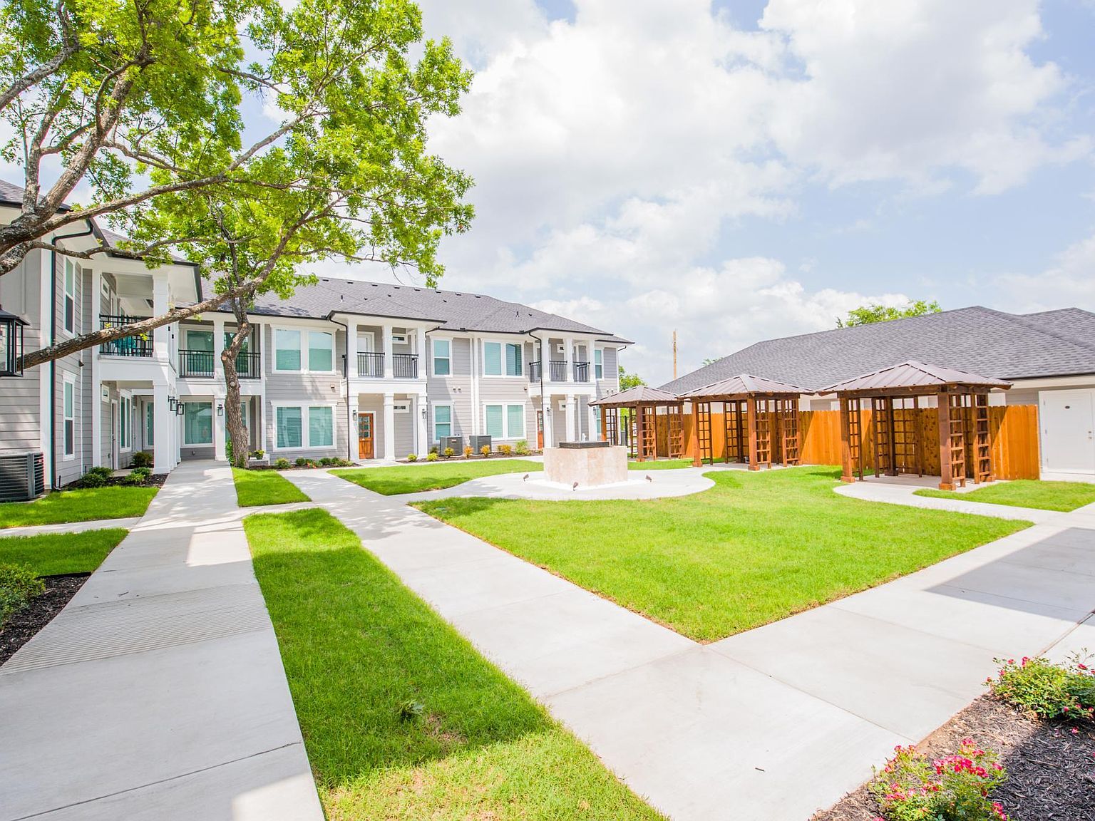 200 Bryson St, Waxahachie, TX 75165 Zillow