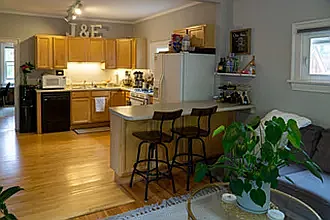 406 Spring St — Photo 3