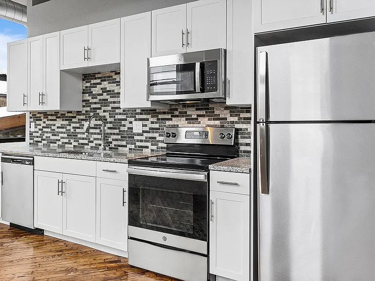 Westmoreland Lofts — Photo 9