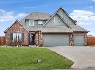 2052 E 174th St S, Mounds, OK 74047