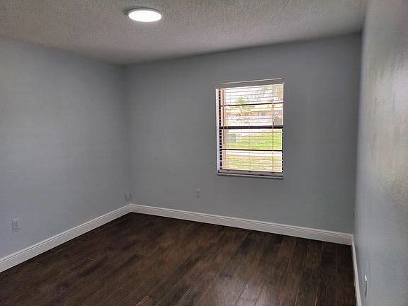 3rd image of 7110 Barclay Ave APT C