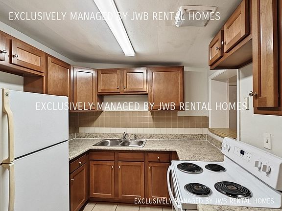 4th image of 4505 W Castlewood Dr