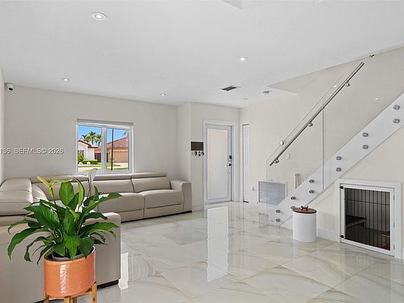 3rd image of 12050 SW 135th Ter