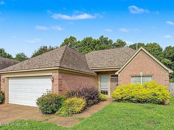 5th image of 7201 Lucia Ln