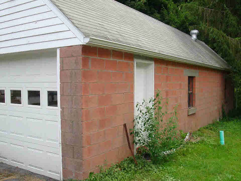 2nd image of 122 Chelsea Rd