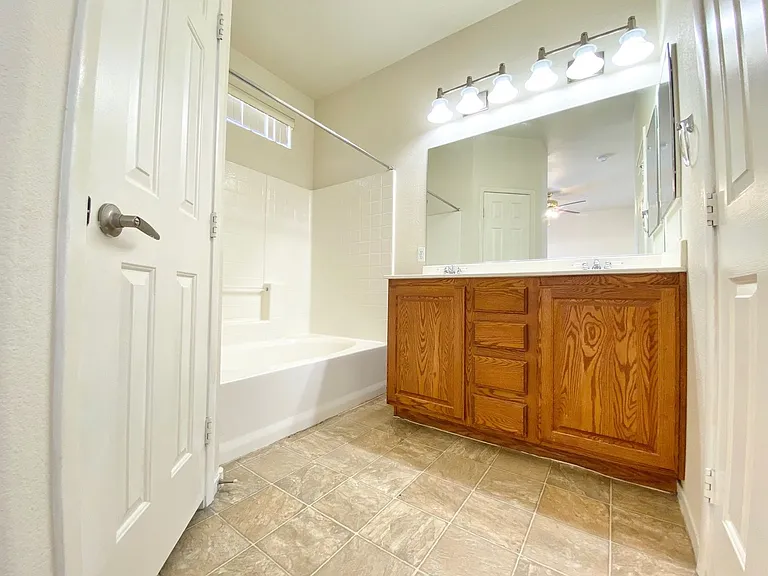 3904 Smokey Fog Ave #101 — Photo 25