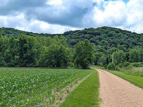3rd image of 607 Old 80 Road